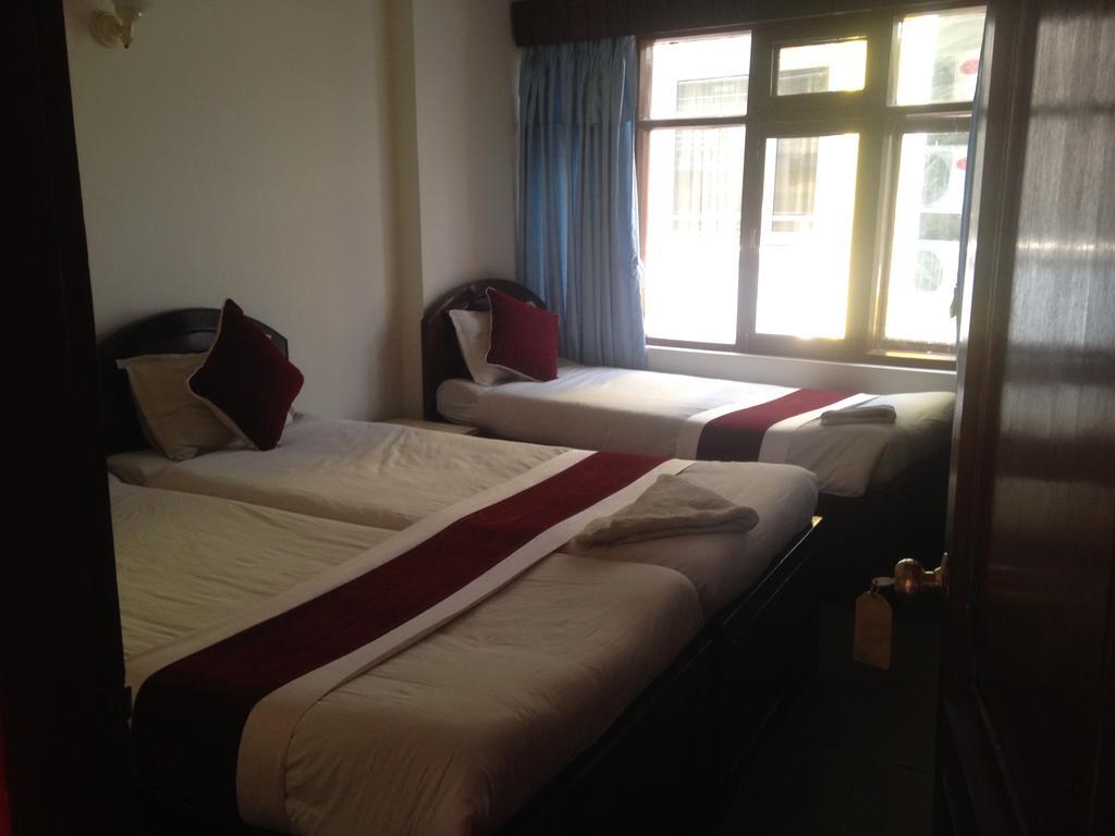 Hotel Lily Katmandou Extérieur photo