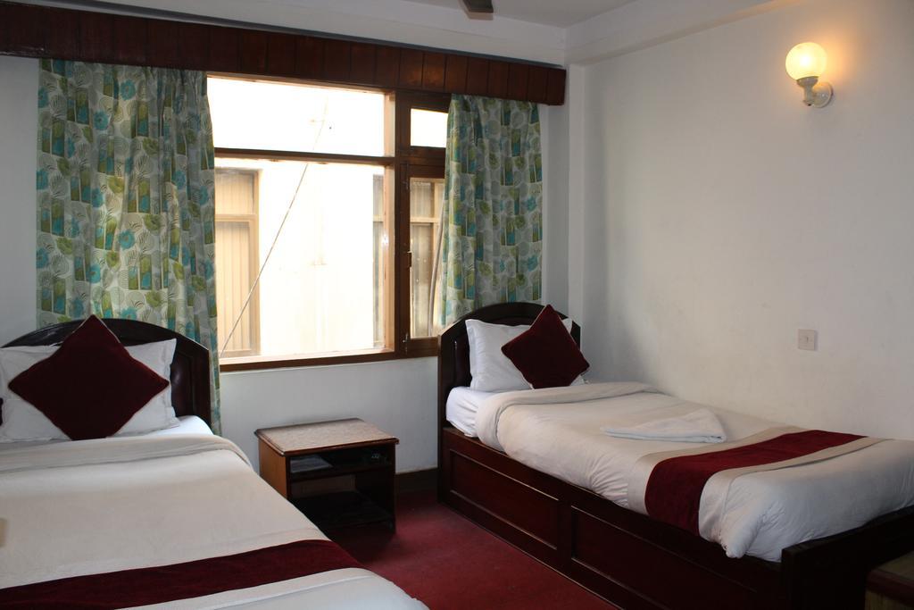 Hotel Lily Katmandou Extérieur photo