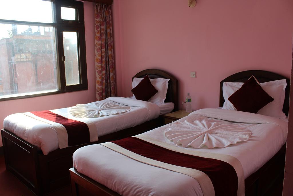 Hotel Lily Katmandou Extérieur photo