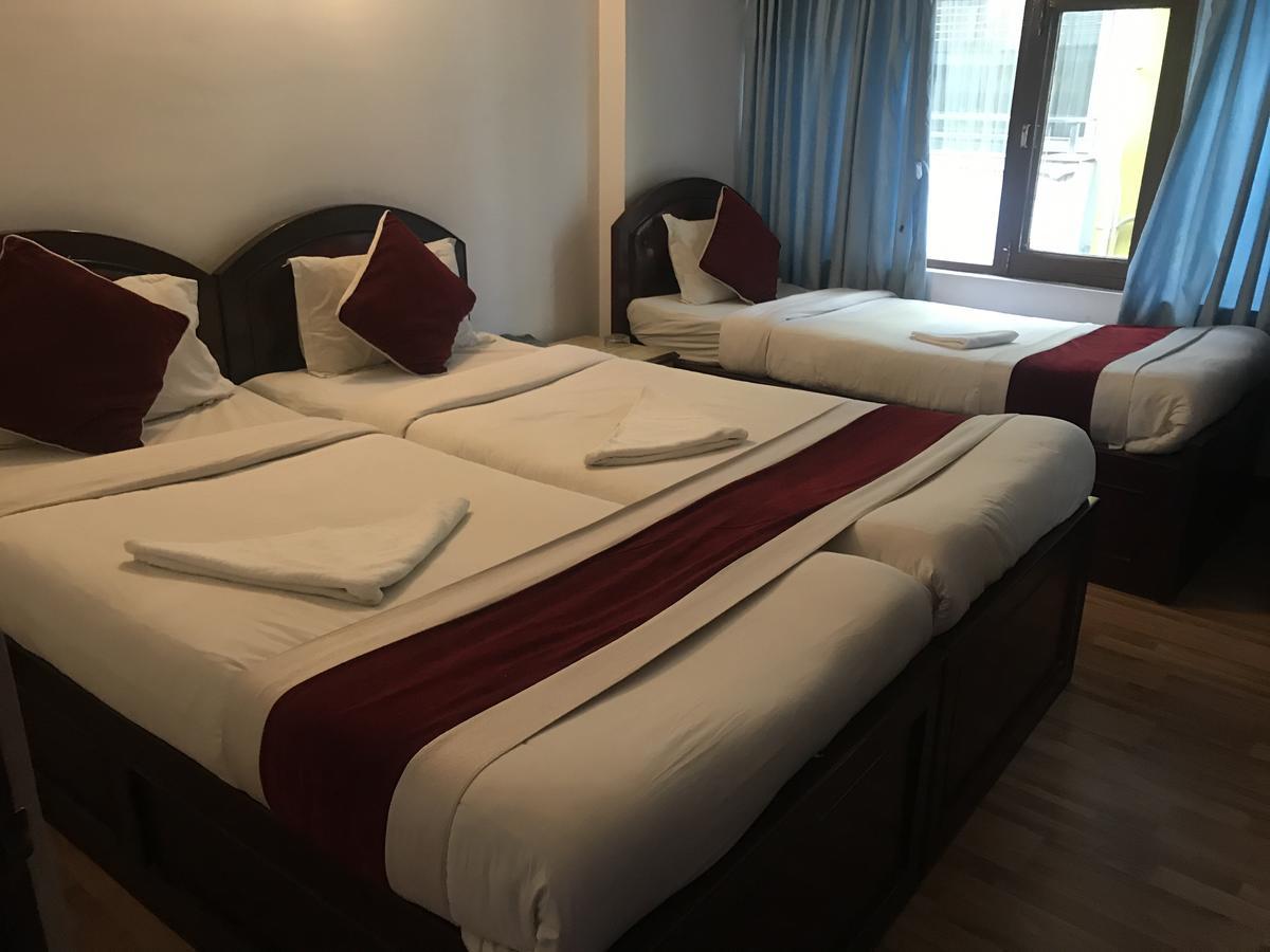 Hotel Lily Katmandou Extérieur photo