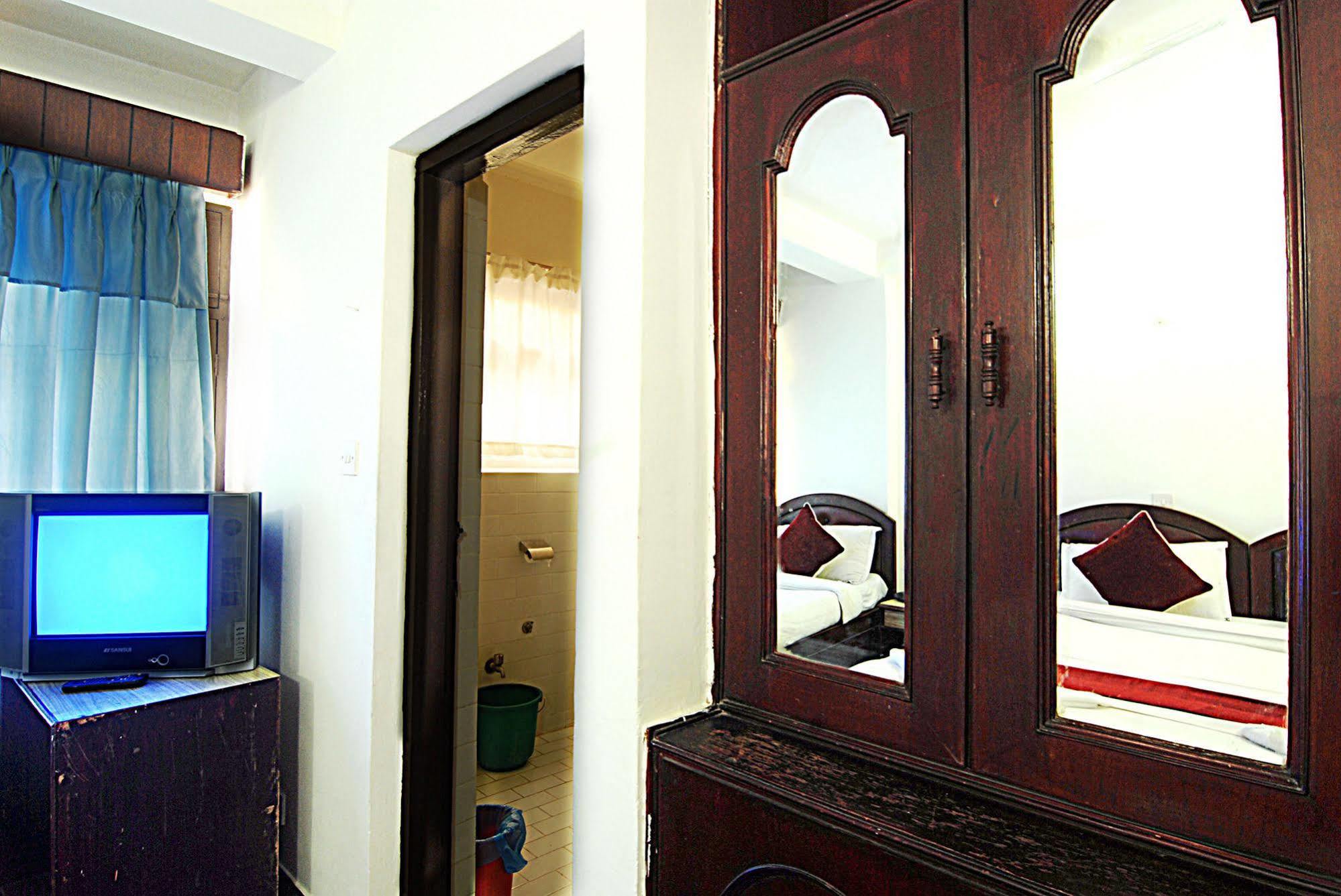 Hotel Lily Katmandou Extérieur photo