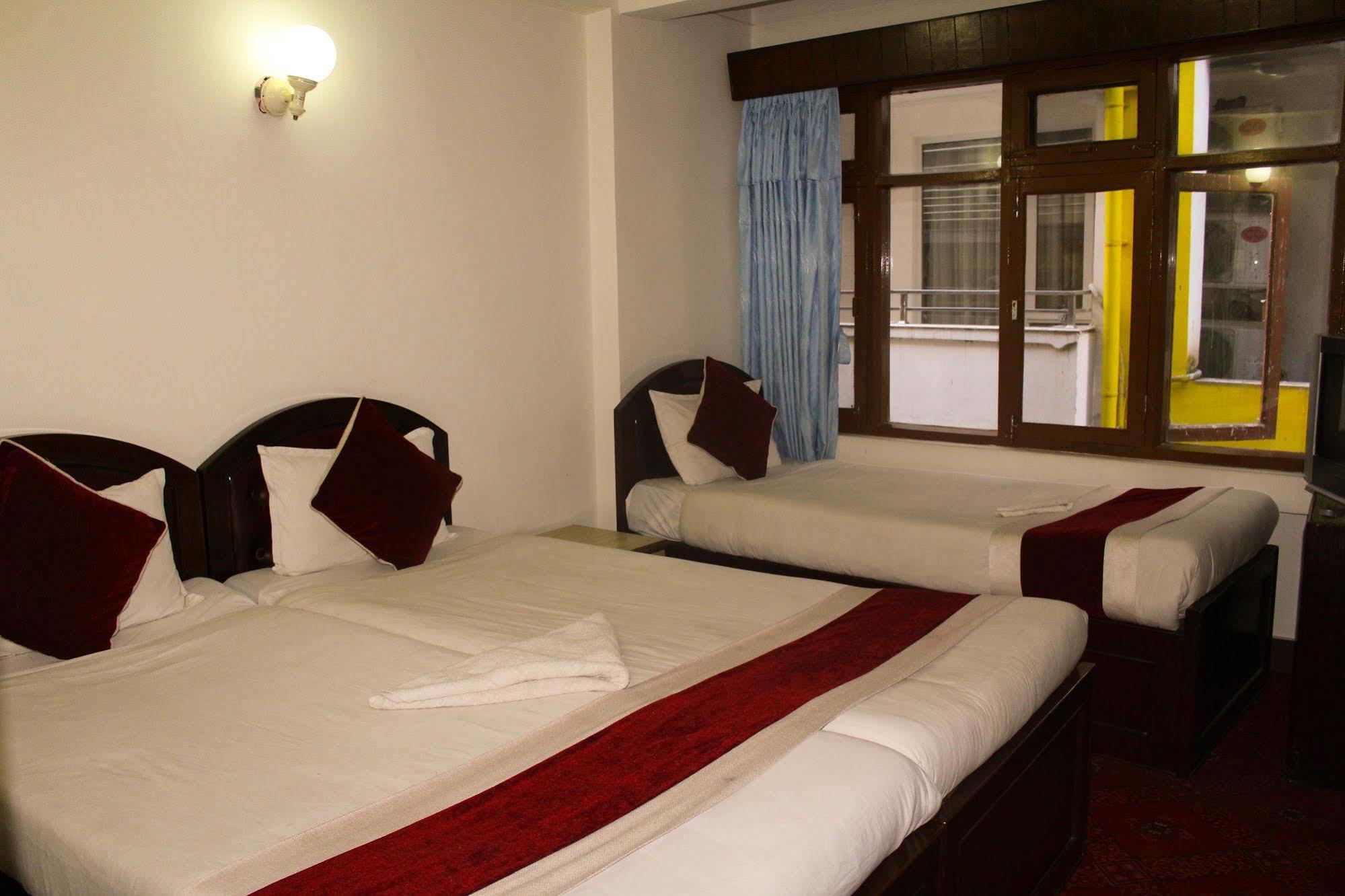 Hotel Lily Katmandou Extérieur photo
