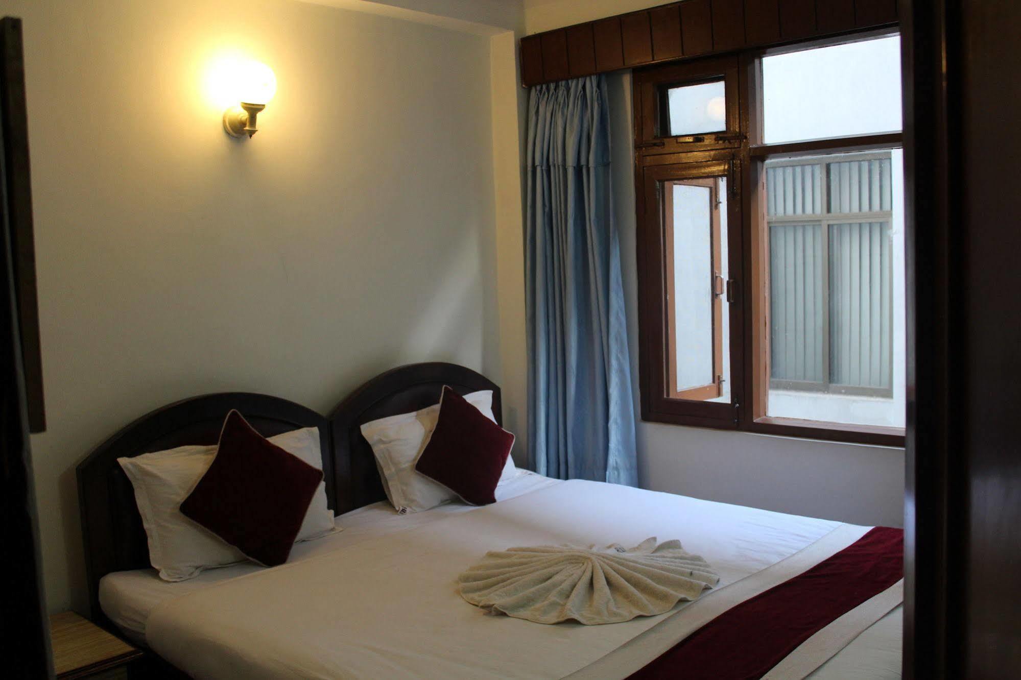 Hotel Lily Katmandou Extérieur photo